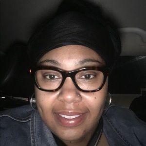 Meet your Posher, Latoya